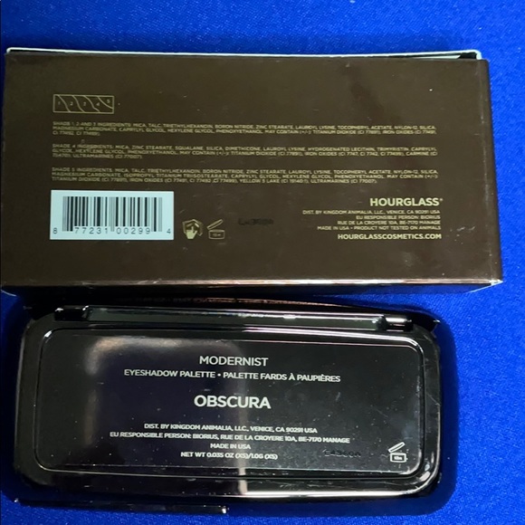 Hourglass Obscura eye shadow palette - Picture 4 of 4